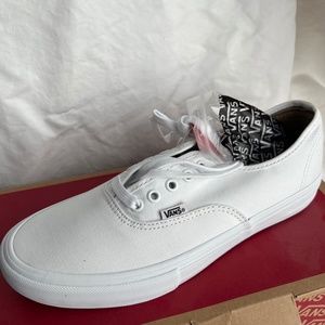 Vans Mens Authentic Pro shoe